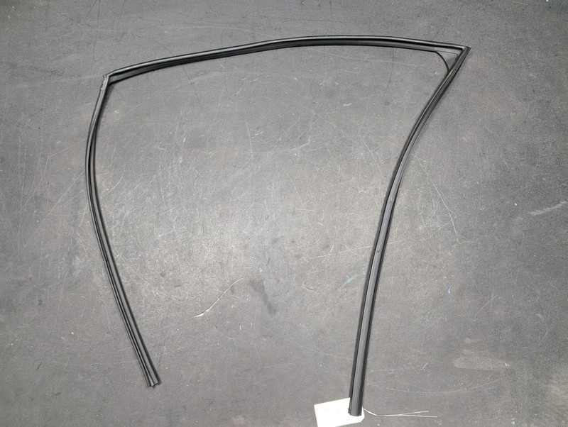 Front Left Door Window Glass Run Channel 2022 Subaru Crosstrek 63527-FL011 18-23