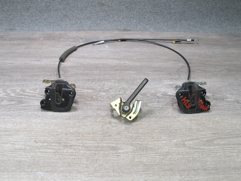 2003-2007 LEXUS UZJ100L LX470 REAR LEFT & RIGHT TRUNK LOCK LATCH HANDLE SET OF 2