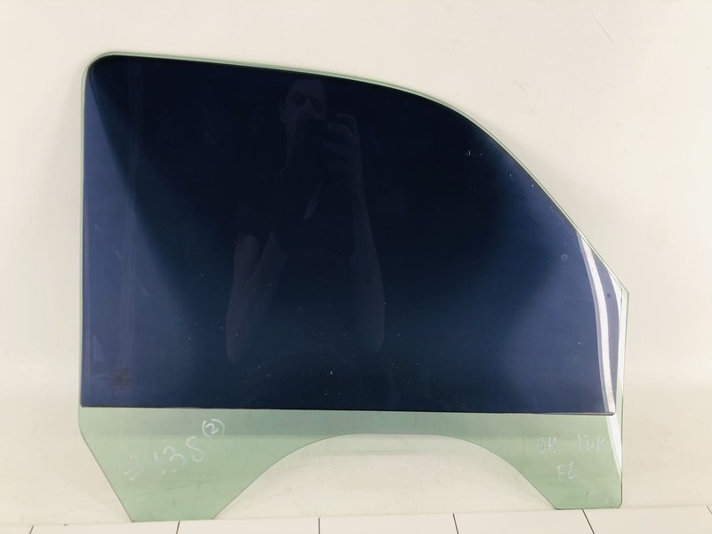 00-06 GMC YUKON XL 1500 FRONT LEFT DRIVER SIDE DOOR WINDOW GLASS OEM #138
