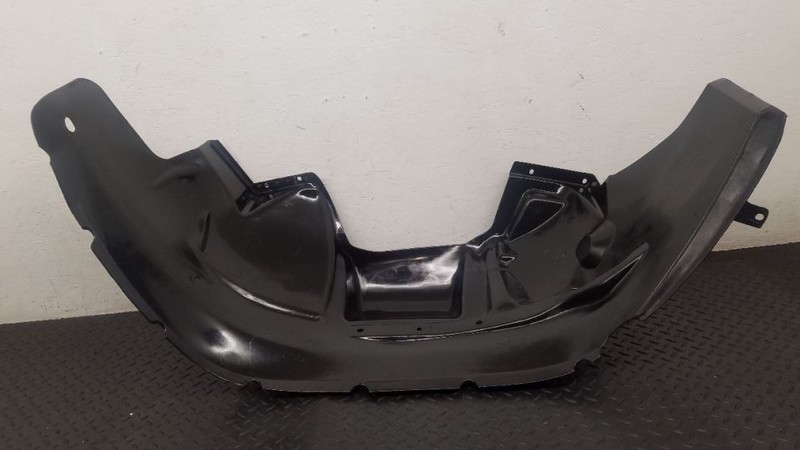 02-09 Chevrolet Trailblazer Left Driver Side Inner Fender Liner OEM 15165886
