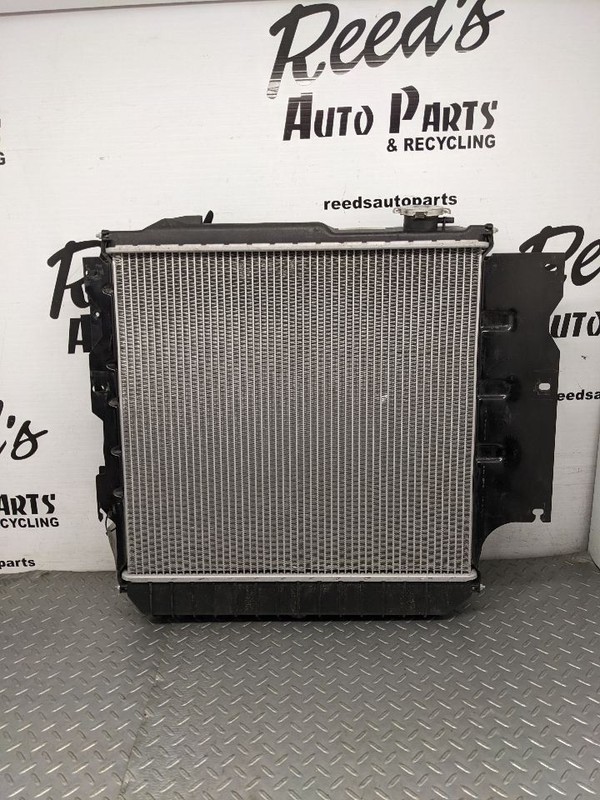Radiator Fits 97-06 WRANGLER 1196219