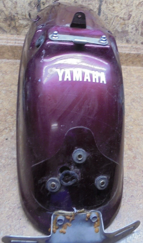 1992 Yamaha XV750 XV 750 Virago Rear Back Tail Fender Wheel Well Red Maroon 92