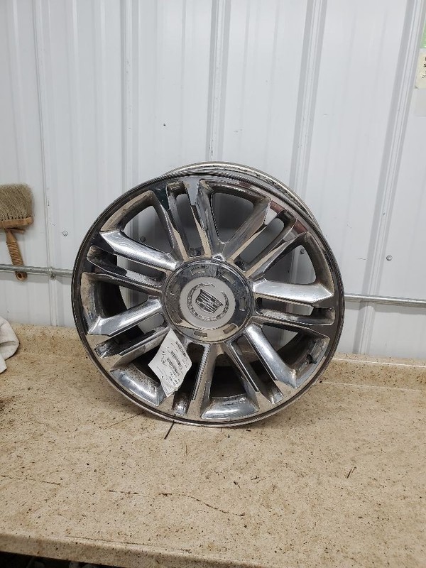 Wheel 20x8-1/2 Factory Opt QS7 Fits 05-06 ESCALADE 301854