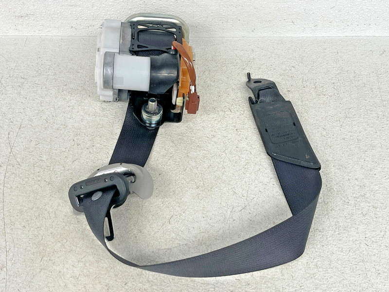 ⭐2014-2017 ACURA RLX HYBRID FRONT RIGHT PASS SEAT BELT RETRACTOR OEM LOT2392