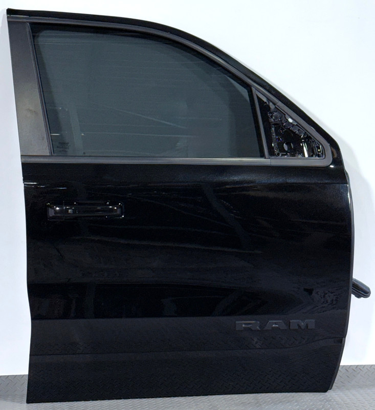 ✅ 19-25 RAM 1500 5th Gen OEM COMPLETE DOOR FRONT RIGHT Black PXJ PASSENGER SIDE