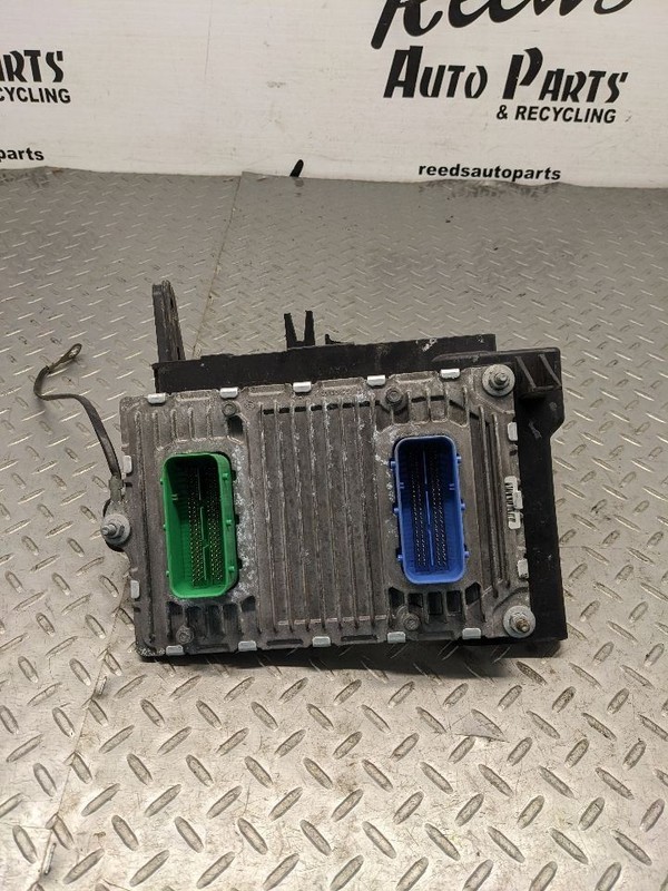 Engine ECM Electronic Control Module 2.4L Fits 15 200 1136505