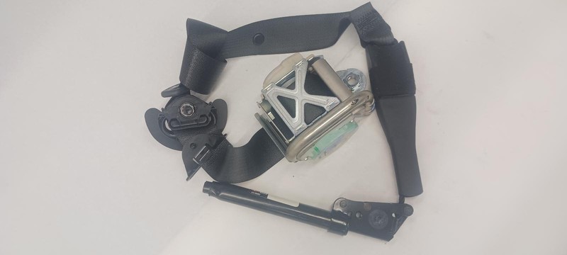 17 CHEVROLET TRAX Front passenger Seat Belt retractor black OEM