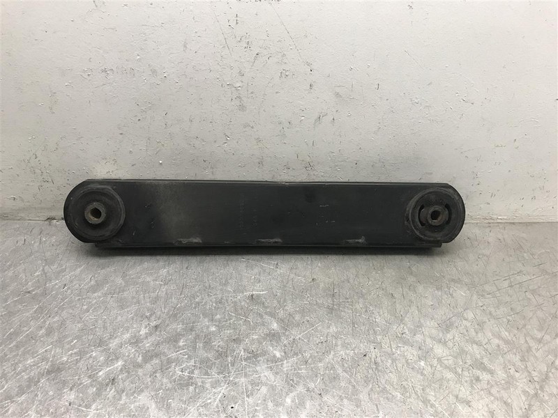 02 03 JEEP LIBERTY REAR LOWER CONTROL ARM OEM 52088682AB