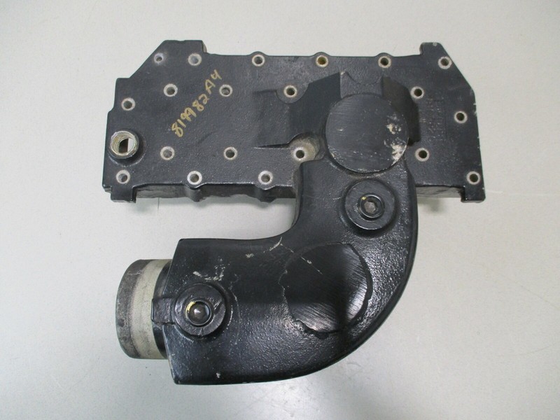 819982A4 Mercury Sportjet Exhaust Manifold 90 HP 3 Cyl