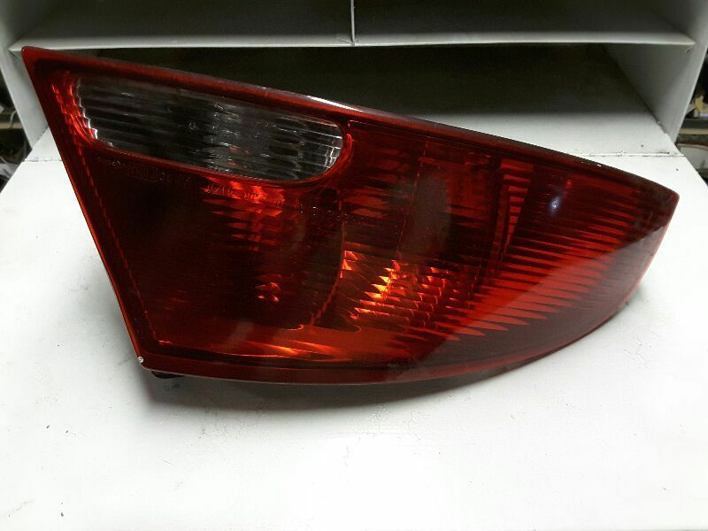 01 02 03 04 05 06 STRATUS L. TAIL LIGHT SDN 51119