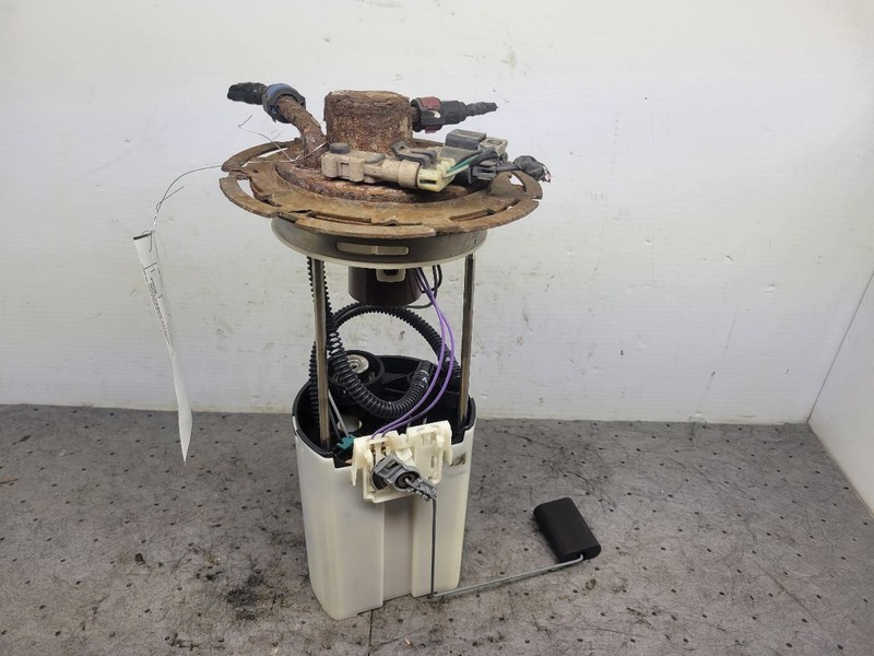 Fuel Pump Classic Style 5.3L VIN B Fits 04-07 SIERRA 1500 PICKUP 1753405