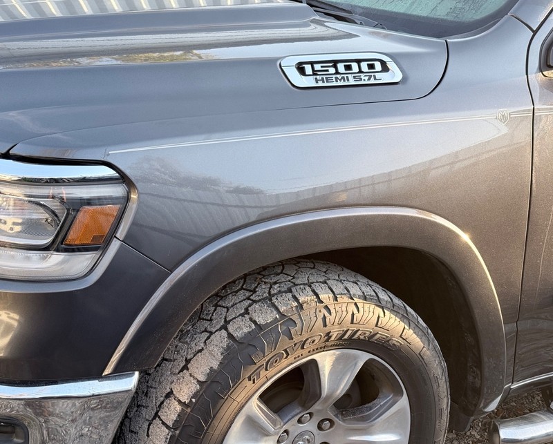 ✅ 2019-2026 RAM 1500 5th OEM FRONT LEFT FENDER PANEL w/ FLARE MOLDING Gray PAU