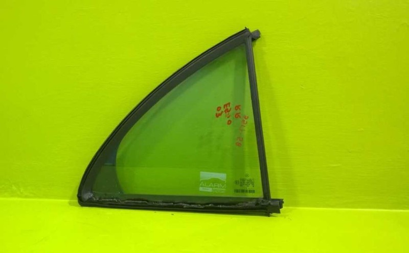 03 04 05 06 E500 E55 E320 PASSENGER RIGHT VENT GLASS OEM 3517-58