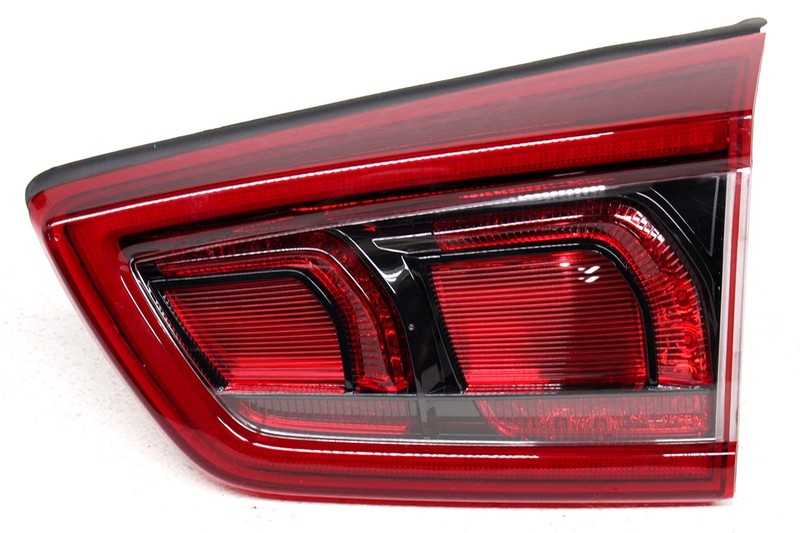 OEM Kia Niro, Niro EV Right Passenger Side LED Tail Lamp Lens Chipped