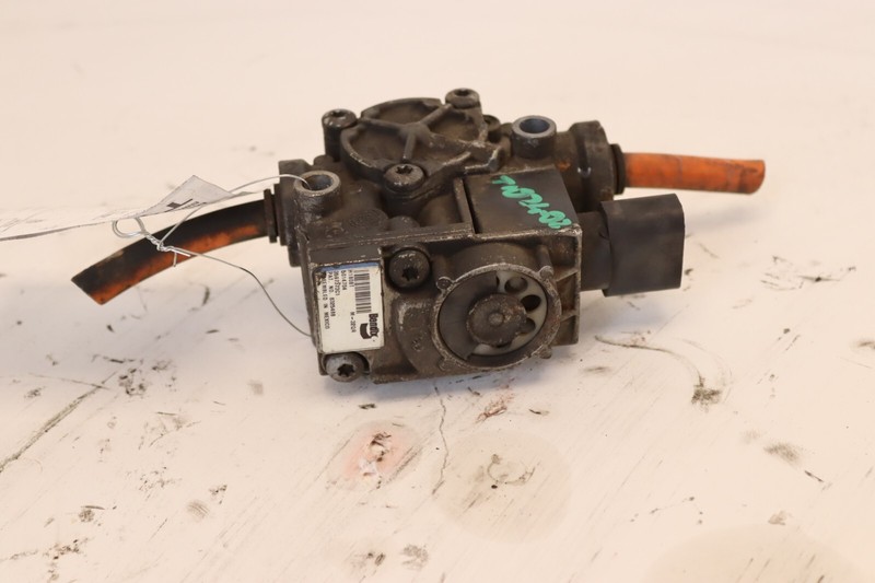 2008-2018 INTERNATIONAL DURASTAR 4300 BENDIX ABS MODULATOR VALVE 3597373C1 OEM