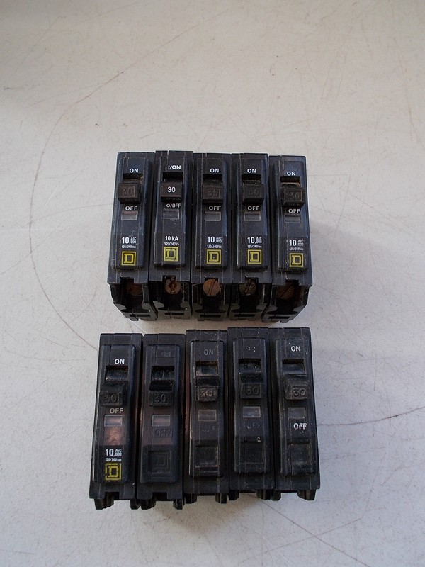 Square D 30A 1-Pole QO130 Circuit Breakers, Lot of 10 *FREE SHIPPING*