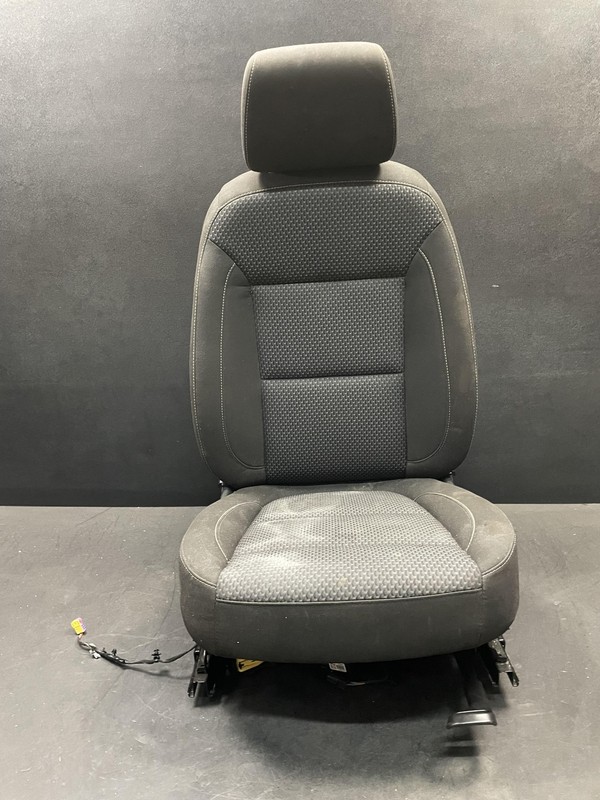 Front Right Seat Cloth 2020 GMC Acadia 2018 2019 2021 2022 2023