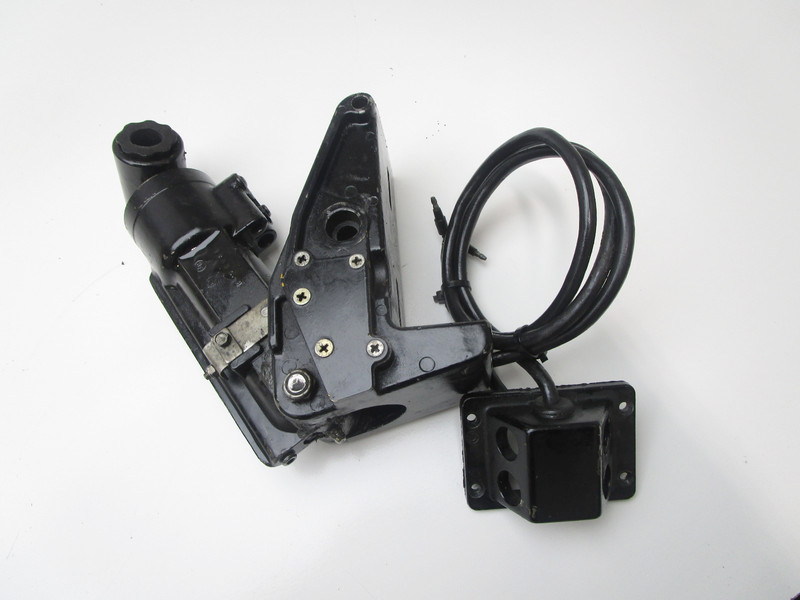 76509A3 Mercury Mariner Outboard STBD Right Tilt Ram & Mounting Bracket 45196A2