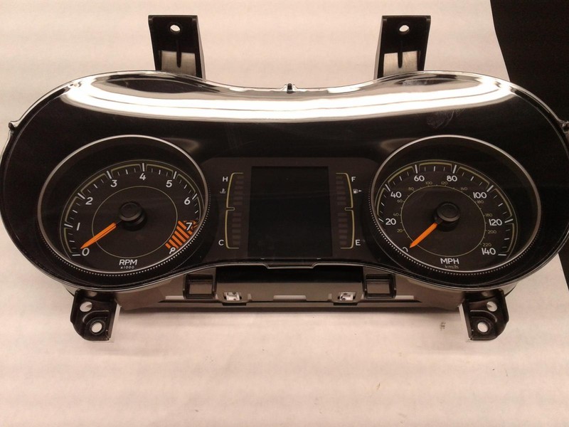15 JEEP CHEROKEE Speedometer 3.2L 97k miles OEM1 Year Wnty!