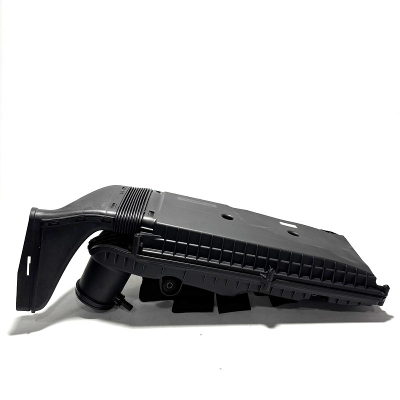 📌 10-16 MERCEDES BENZ E350 A207 AIR INTAKE CLEANER FILTER BOX 2760900104 OEM