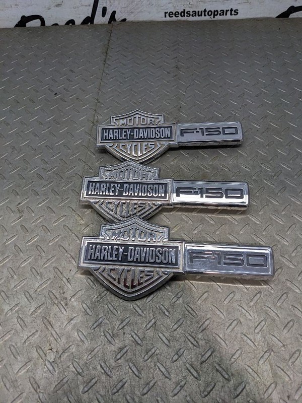 2005-2008 Harley Davidson f150 Fender Emblem Set HD F-150 Tailgate Badge 1190454