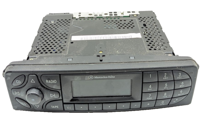 01-04 Mercedes W203 C32 AMG C230 C320 FM AM Audio Radio Player 2038201086 OEM