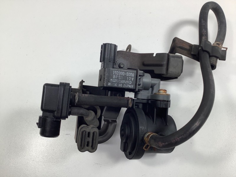 96-99 Acura RL EVAP Vacuum Control Solenoid Valve Assembly OEM