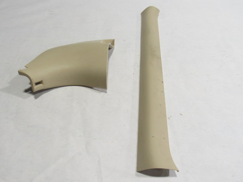 13-18 Lexus ES300H 2015 Front Right Door Sill Scuff Cover Trim Panel Set ;:Y