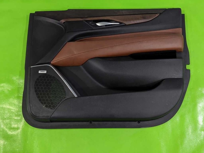 15-20 ESCALADE PASSENGER RIGHT FRONT INTERIOR DOOR PANEL OEM 4532-100
