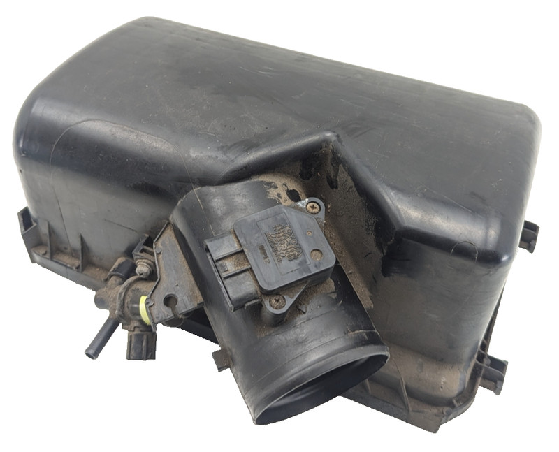 2000 2001 2002 2003 Lexus RX300 3.0L Air Intake Cleaner Filter Box (top only)