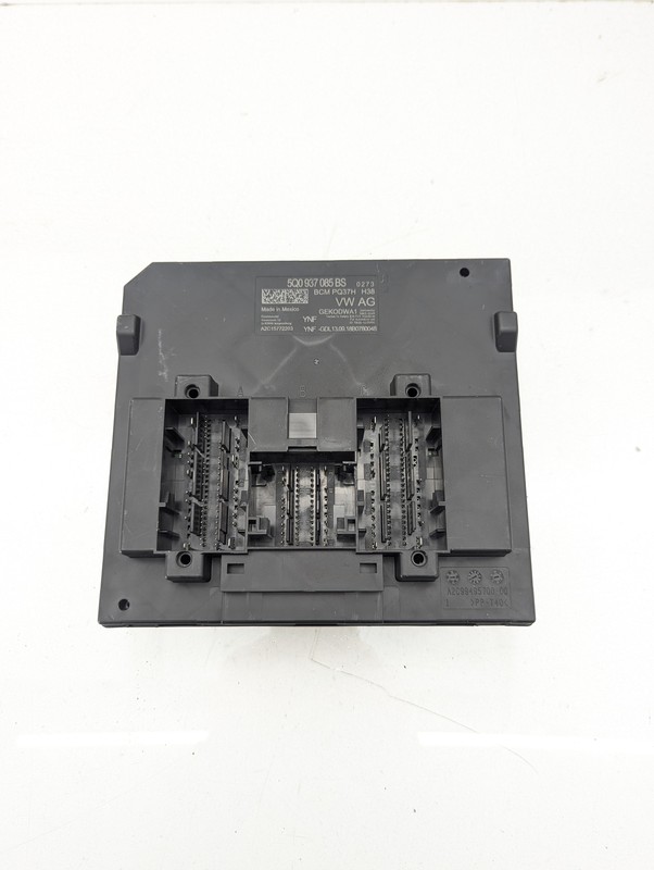 2018-2020 VW ATLAS - Onboard Supply Control Module / BCM 5Q0937085CJ