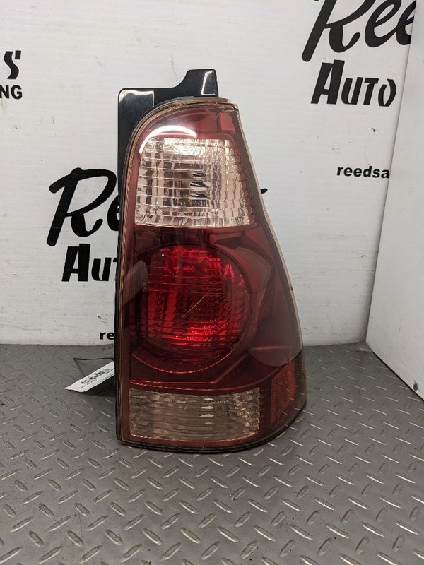 Passenger Right Tail Light Fits 03-05 4 RUNNER 1169971