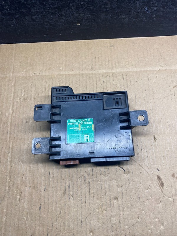 2008 - 2010 Honda Odyssey Rear Right Passenger Sliding Door Module AD5082 DG