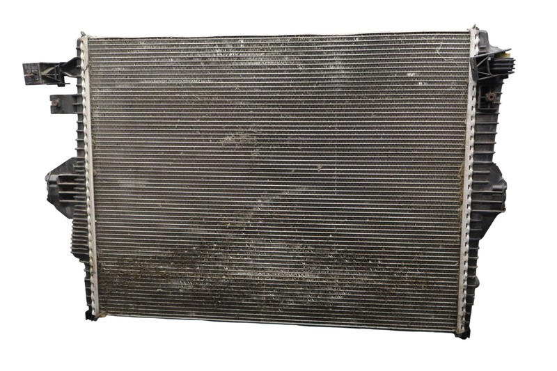 11-18 Porsche Cayenne 958 Engine Water Cooling Radiator 7P0121253A Oem