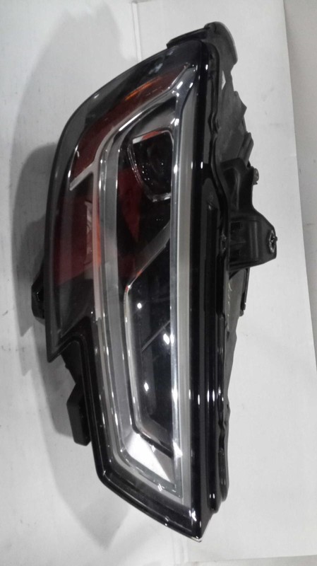 Used Right Headlight Assembly fits: 2017 Audi S3 LED Right Grade C