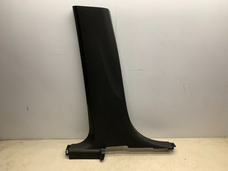 2017-2022 BUICK ENCORE LEFT DRIVER SIDE LOWER B PILLAR TRIM COVER PANEL BLACK
