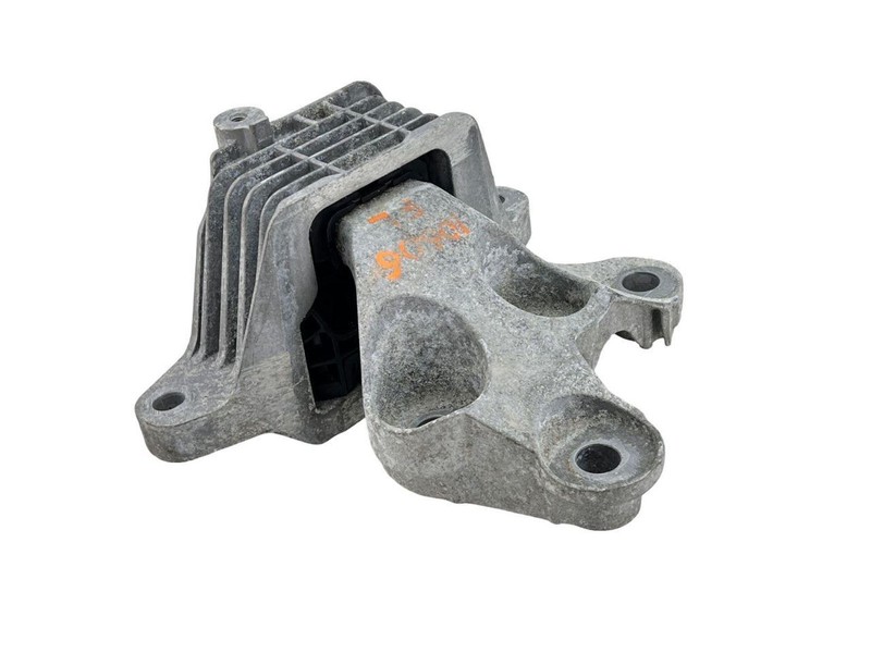 2019-2025 Cadillac XT4 Transmission Mount