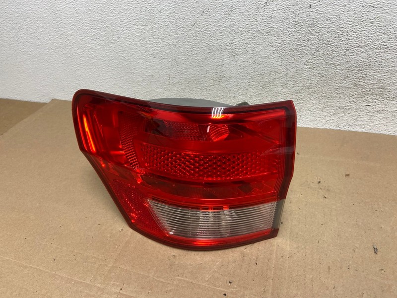 2011-2013 Jeep Grand Cherokee Left Driver Side Lh Tail Light AE4935 LK