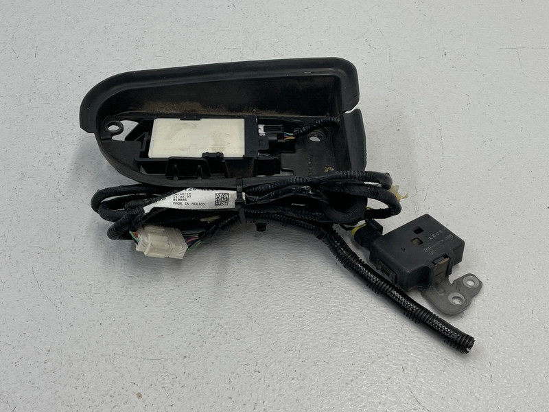 2014 2015 2016 Acura MDX Rear Right Blind Spot Radar Sensor Bracket 1490 OEM