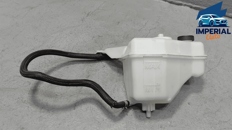 2019-2025 Nissan Altima Expansion Tank Reservoir Assembly w/Reservoir Cap OEM