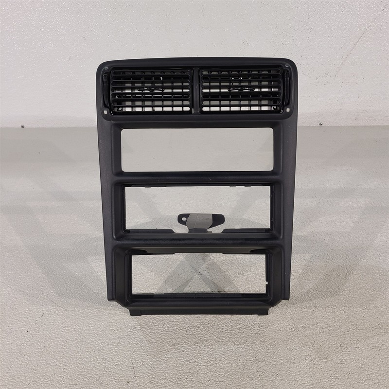 94-98 Ford Mustang Gt Center Dash Single Din Radio Trim Bezel Oem Aa7441