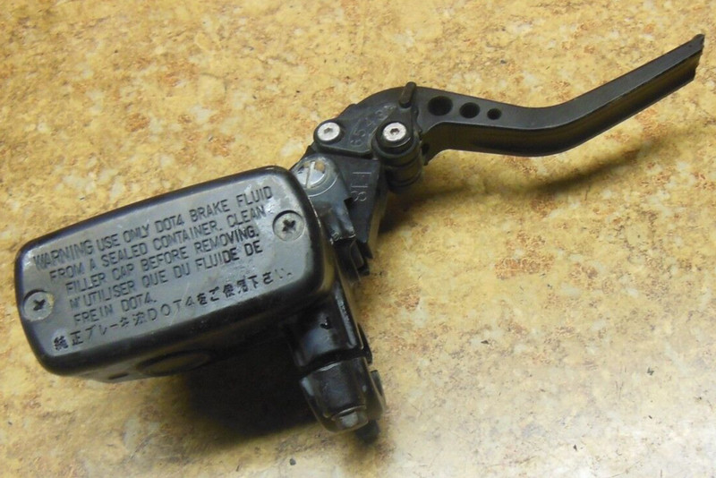 2002 Honda CBR600F4 CBR 600 F4 CBR600 Right Front Brake Master Cylinder Lever 02