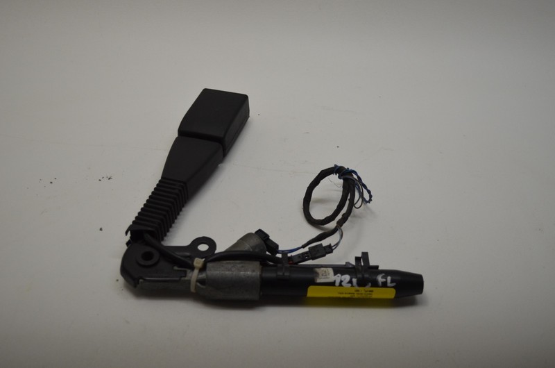 07 - 14 BMW E70 E71 X5 X6 FRONT LEFT DRIVER SIDE SEAT BELT BUCKLE OEM