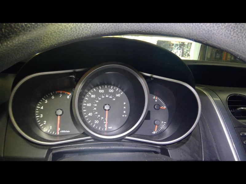 Speedometer Cluster MPH Without Black Out Option Fits 10 MAZDA CX-7 1593543