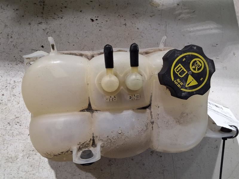 Coolant Reservoir Fits 19-23 SIERRA 1500 PICKUP 3365481