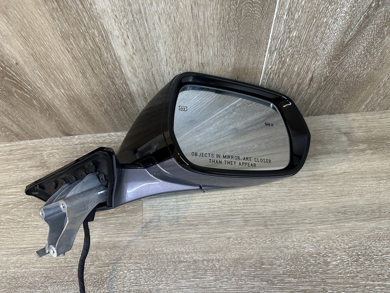2023 - 24 CADILLAC LYRIQ RH MIRROR ASSY -BLACK/ GREY - OEMPART # 85643988