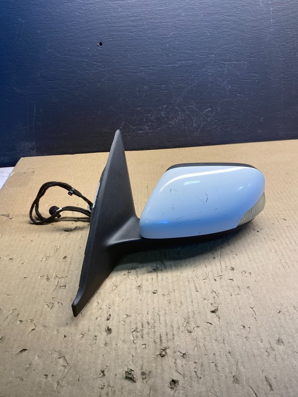 2004 - 2006 Volvo S40 Left Driver Side Turn Signal View Door Mirror AC0800 MS