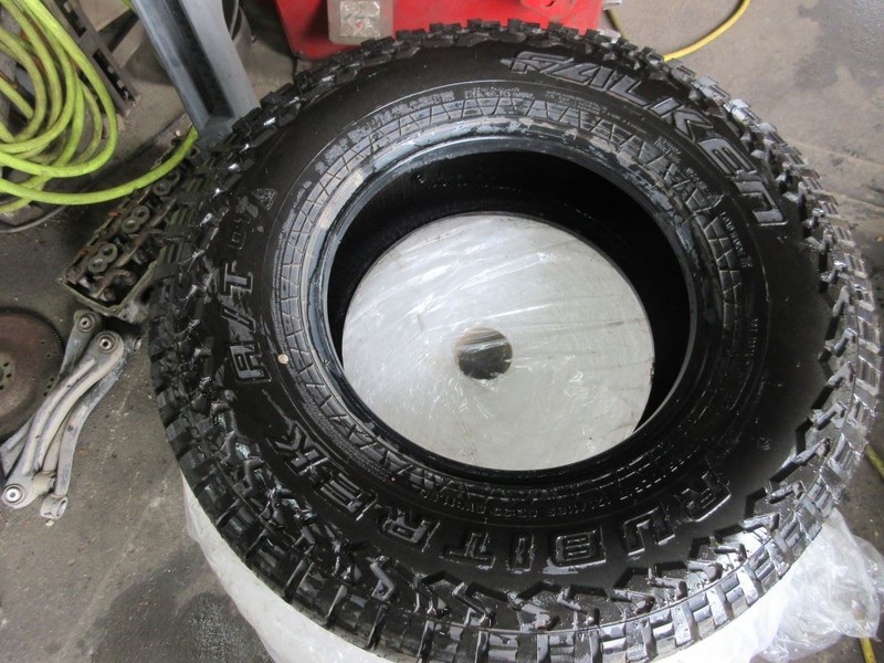LT 285/70R17 Falken Rubitrek A/T01 17/32nd
