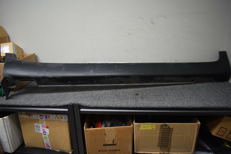 2011 KIA SPORTAGE RIGHT SIDE ROCKER PANEL FACTORY OEM LOCAL PICKUP ONLY