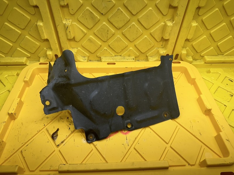 2001-2005 Toyota RAV4 Engine Splash Shield Driver Side Under Cover